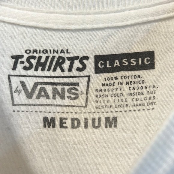 Vans short sleeve T-shirt, size M. - Picture 4 of 4